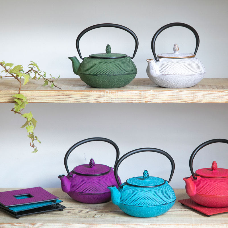 鉄瓶 急須 霰文 アラレ模様☆南部鉄器☆木箱付き☆記念品につき企業名