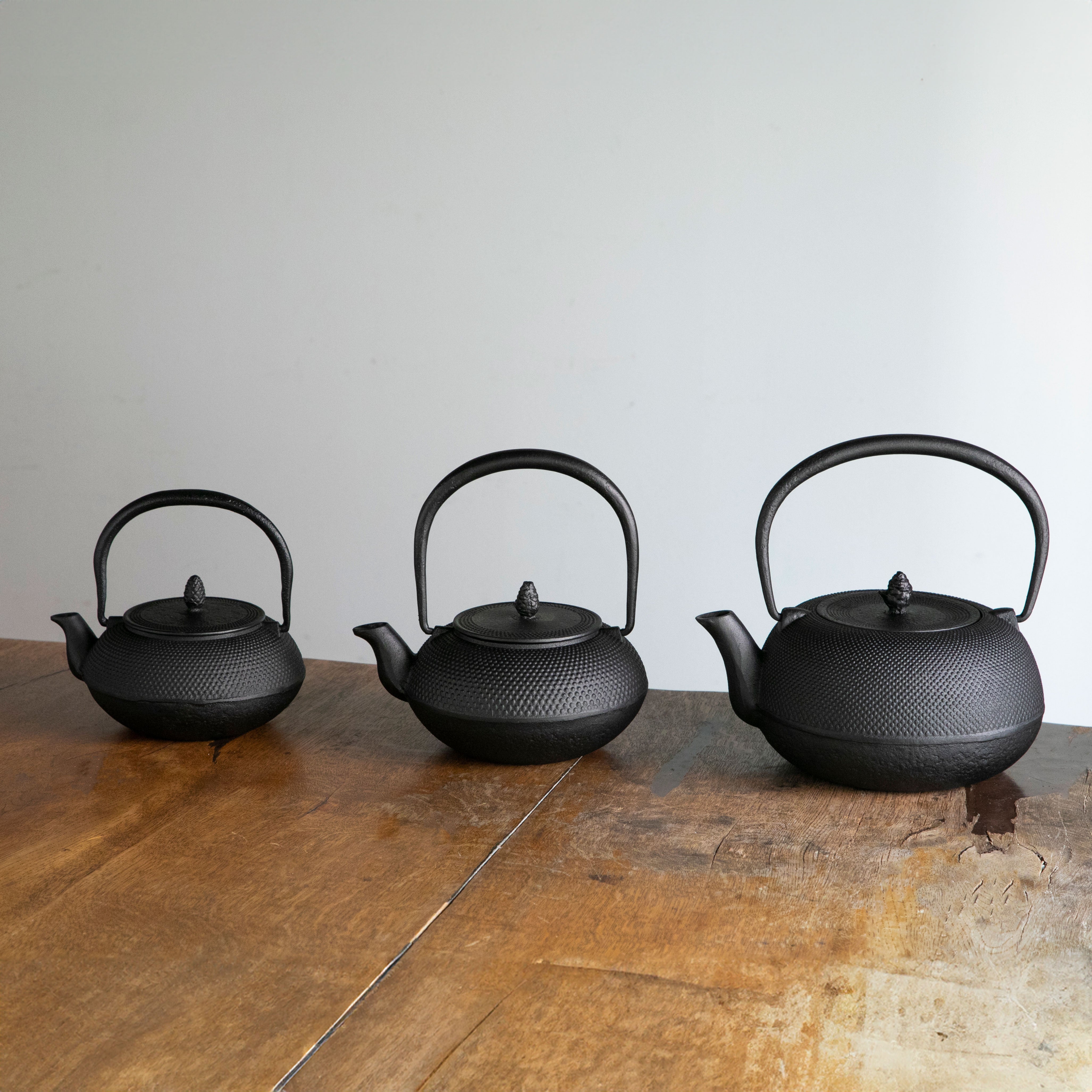 南部鉄器 鉄瓶 アラレ 0.6L/1.0L/1.8L 黒 ｜のレン神楽坂【公式通販