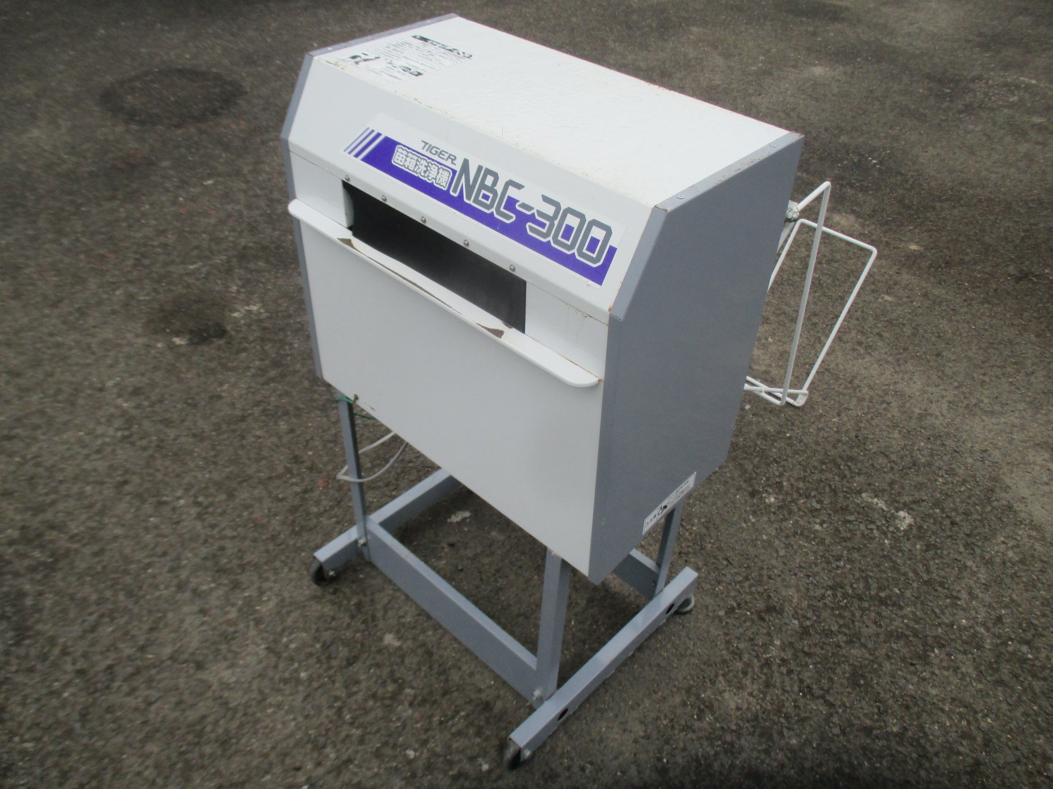 タイガーカワシマ 中古 苗箱洗浄機 NBC-300 – 農キング