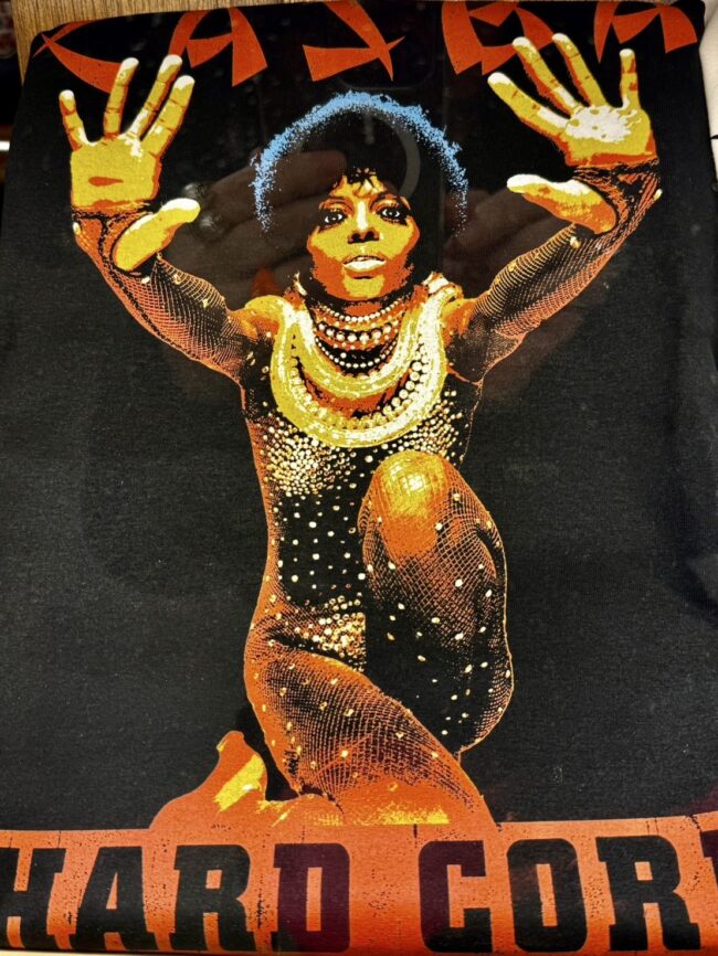 山下智久がスタイリッシュな姿でスペシャルカバーに登場！『Numéro