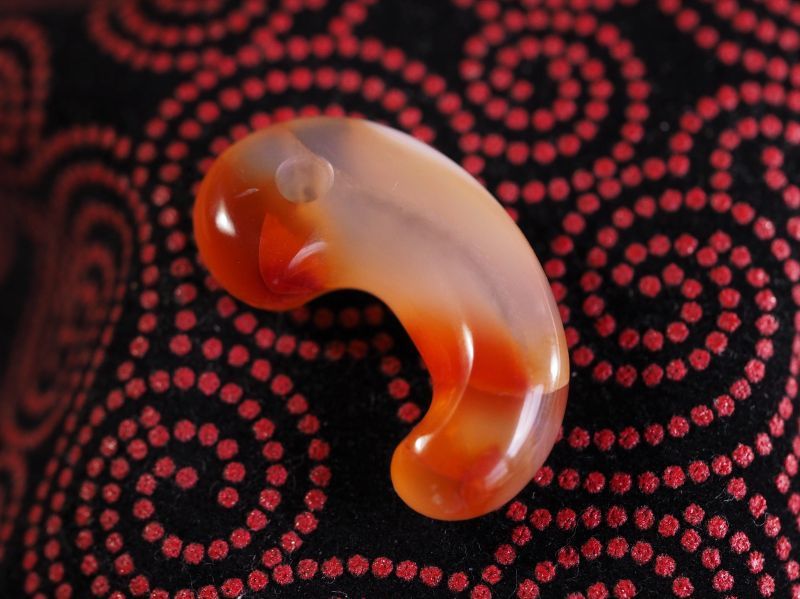 古墳期 めのう勾玉 翡翠勾玉 瑪瑙 出土 縄文 弥生 石器 土器 化石 根付