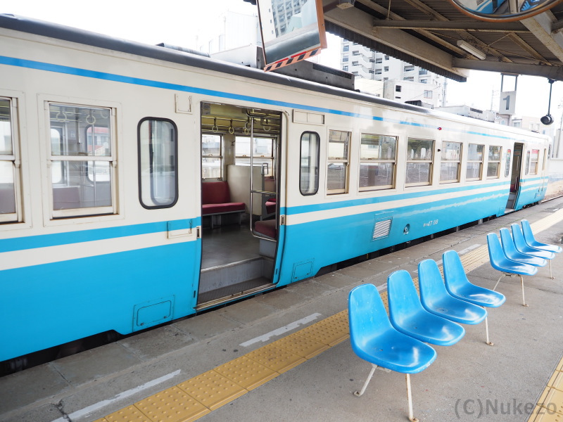 JR四国キハ47形「鳴門線・高徳線・牟岐線」 車内・座席・内装の様子