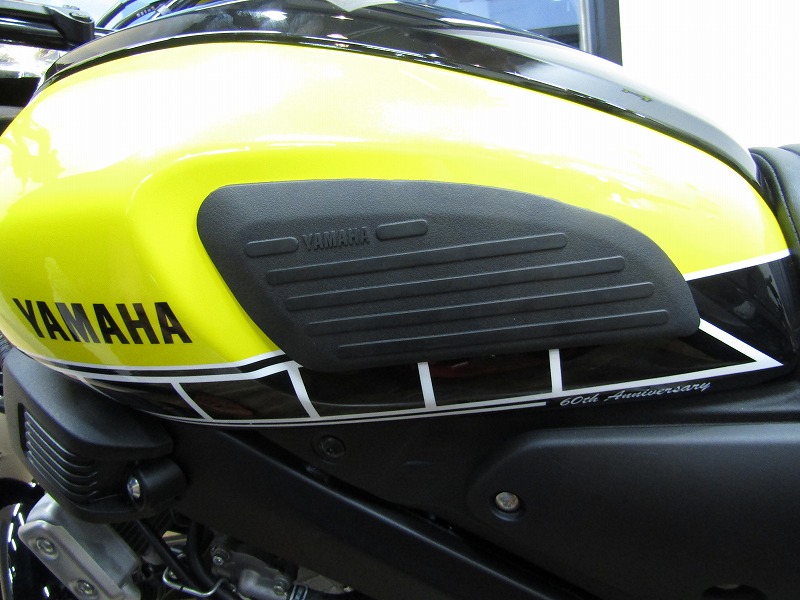 XSR155 タンクカバー左右イエローエイジング塗装