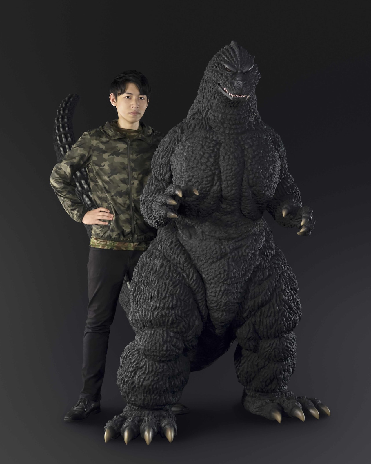 1体448万円！ゴジラの巨大フィギュア発売、全高は約192cm - 映画ナタリー