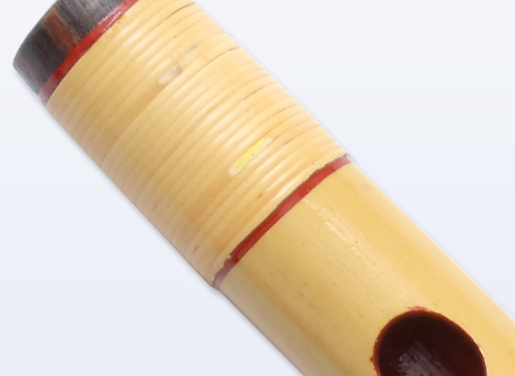 笛□獅子田 木製横笛「七」仕覆付 竹製藤巻 内側が朱塗り 時代物 骨董