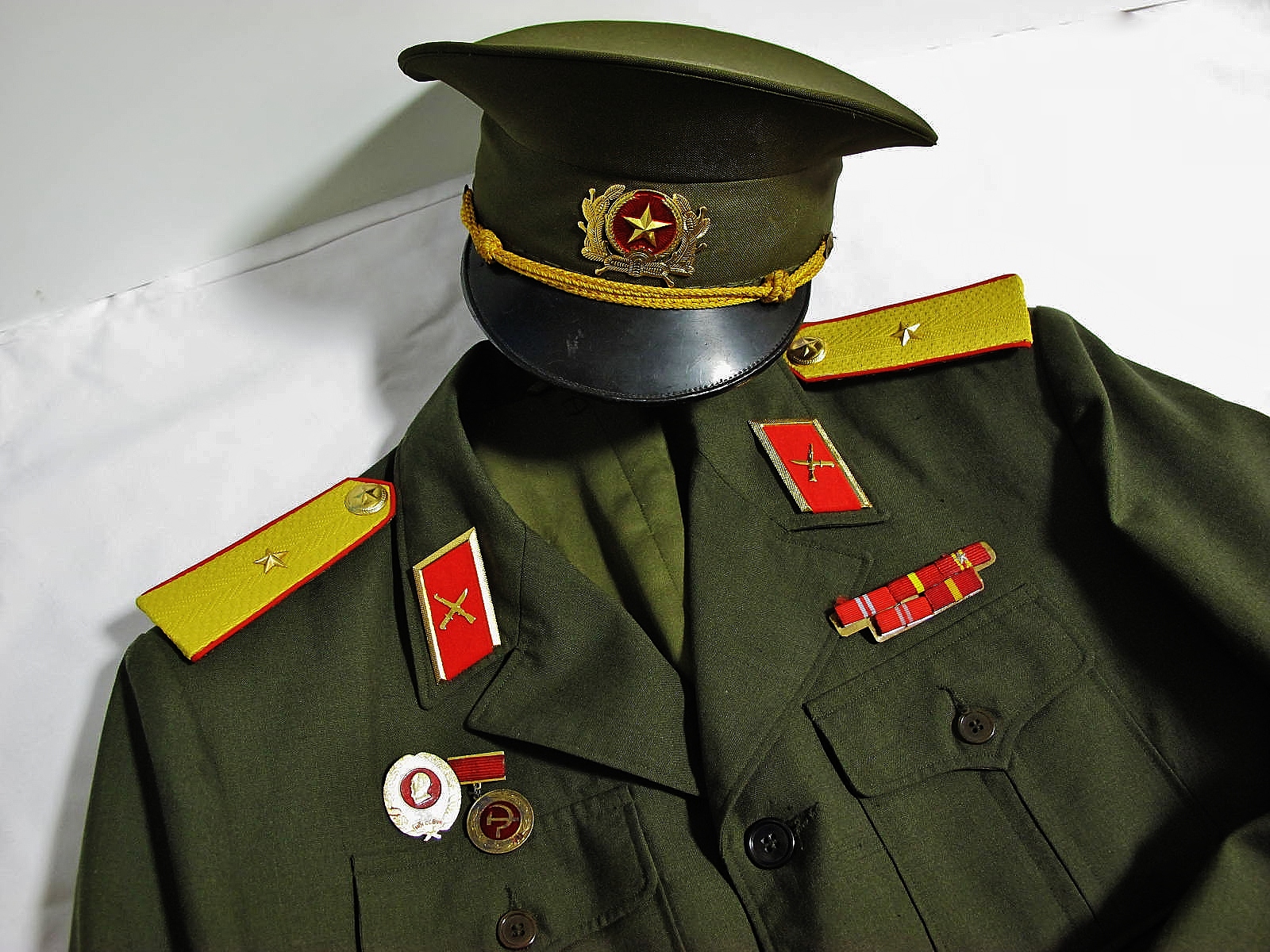 新品官給本物ベトナム戦争65式中国人民解放軍戦闘服上下帽子人民鞄