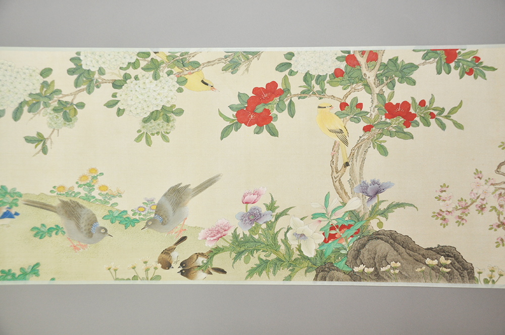 両面刺繍の伝統的な花と鳥の絵画 両面刺繍の伝統的な花と鳥の絵画 両面