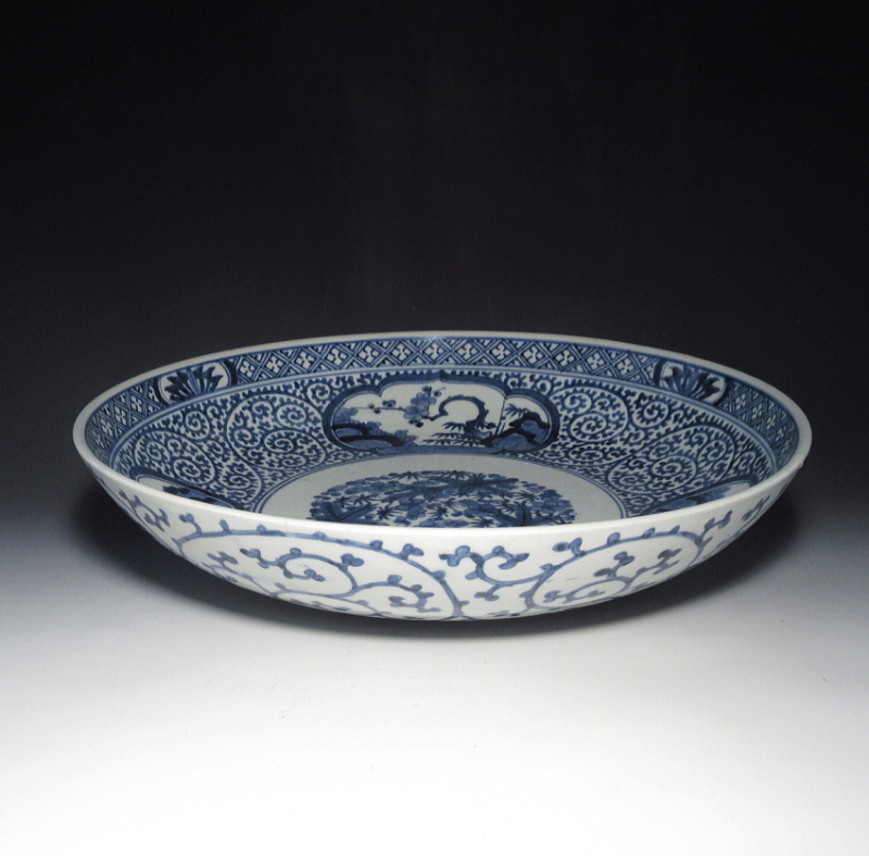 伊万里焼 古伊万里 大明成化年製銘 染付 蛸唐草松竹梅文 大皿 V R5969B