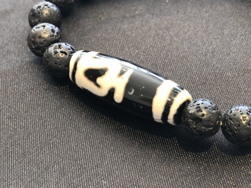 双方からの金運をキャッチし財宝やお金を蓄える！双寶瓶天珠＆溶岩石