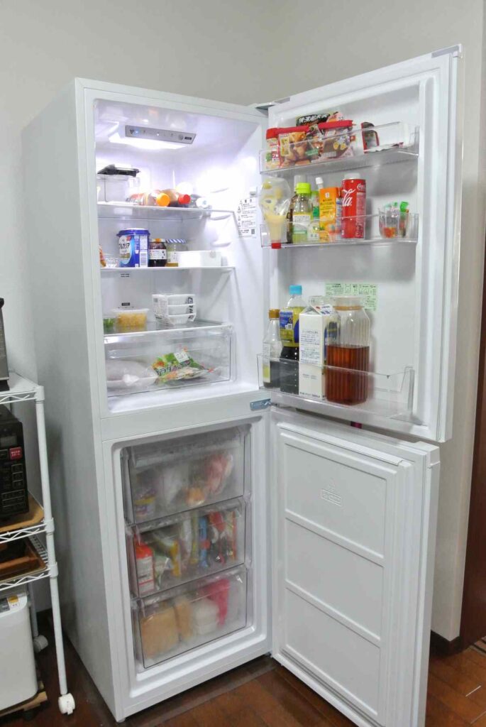 は*む様 シャープ ノンフロン冷蔵庫 SJ-BD23M-W 230L 楽天市場】冷蔵庫