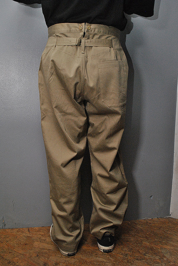 COMOLI コットンチノ オーバーパンツ