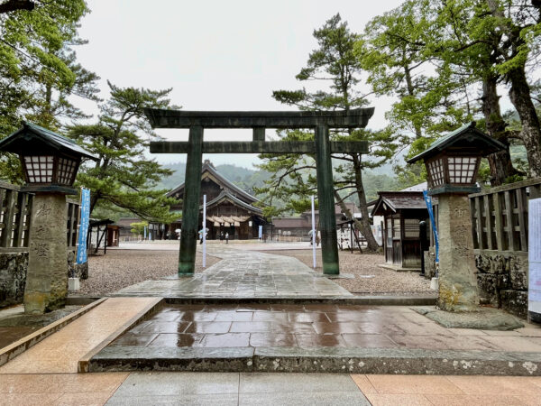 出雲大社の建築考古学 古代建築物の構造 48mの出雲大社】古代の出雲