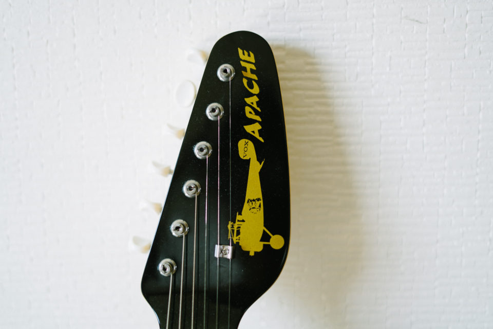 2歳8ヶ月の子供と一緒に歌をうたって遊ぶ用にギターを買いました