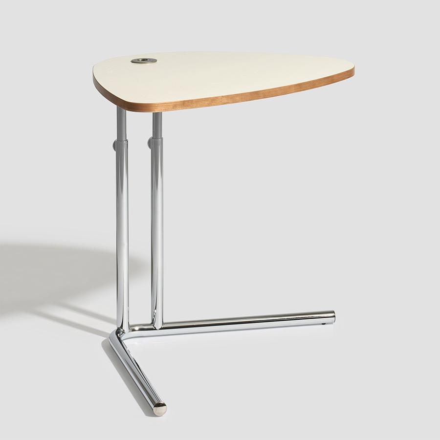 ACTUS アクタス TECTA テクタ K22 ホワイト三角形 サイドテーブル