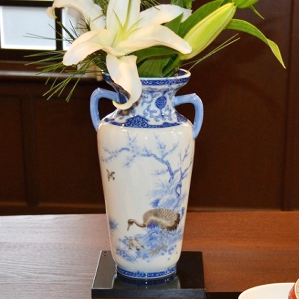 染付鶴梅花文）花瓶|有田焼の老舗-香蘭社オンラインショップ