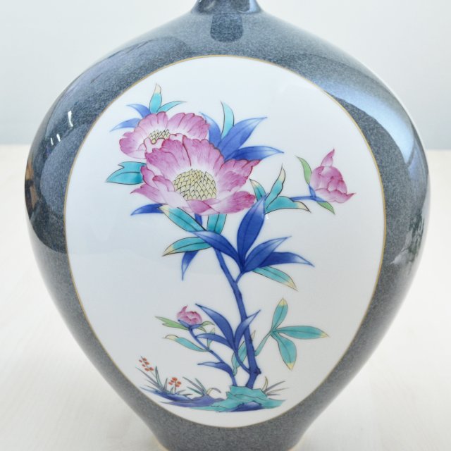 吹墨肥後三花）花瓶|有田焼の老舗-香蘭社オンラインショップ