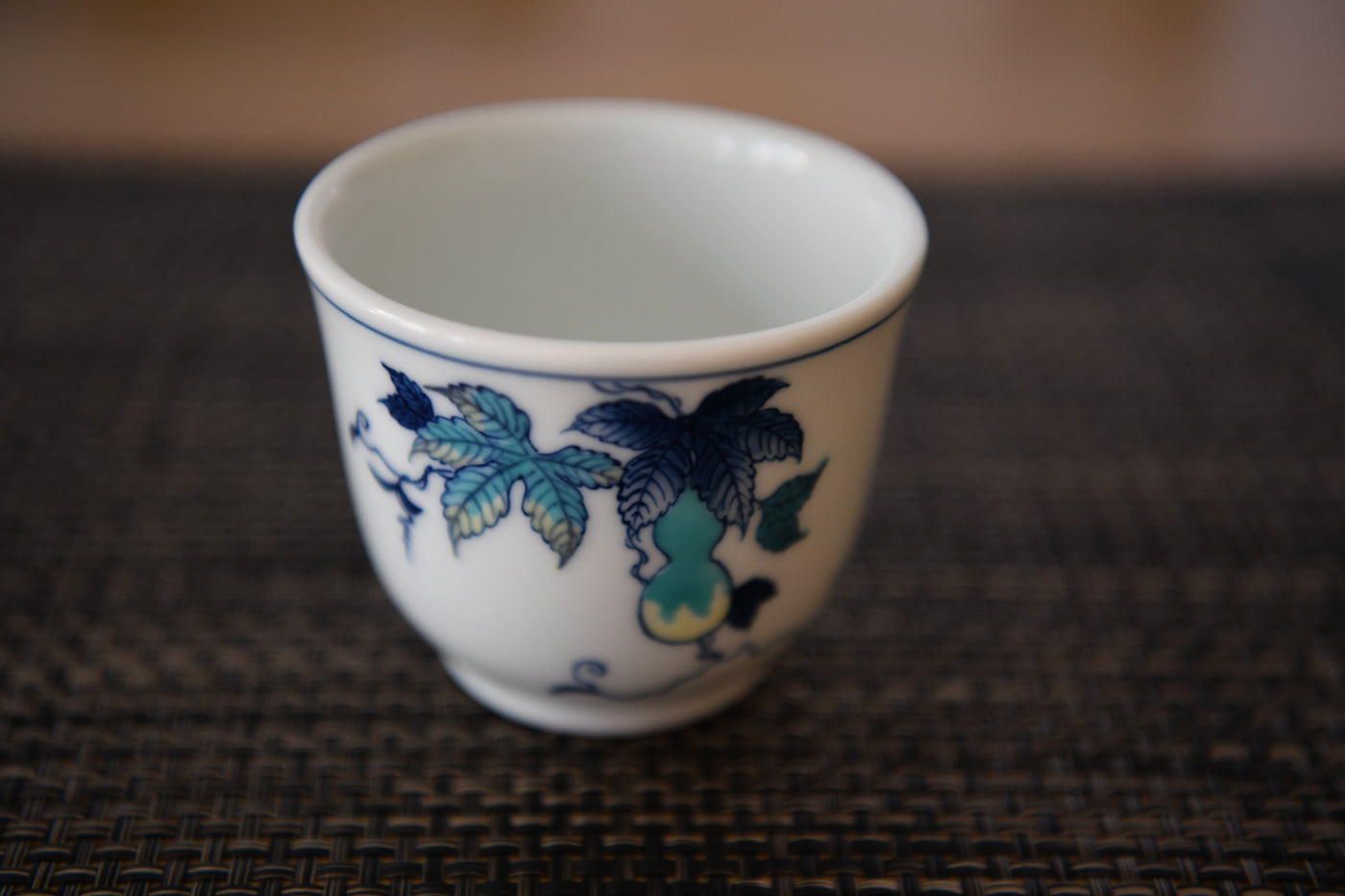 伊万里鍋島焼]瓢文湯呑 – BRAND JAPAN