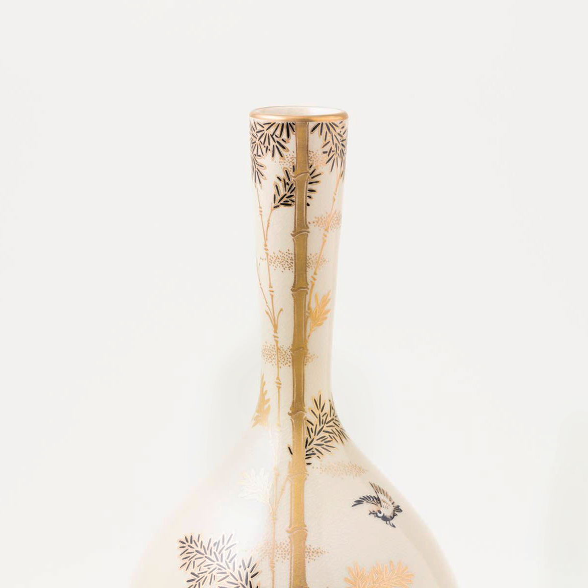 下蕪花瓶（本金竹）[シモカブラカビン（ホンキンタケ）]｜沈壽官窯