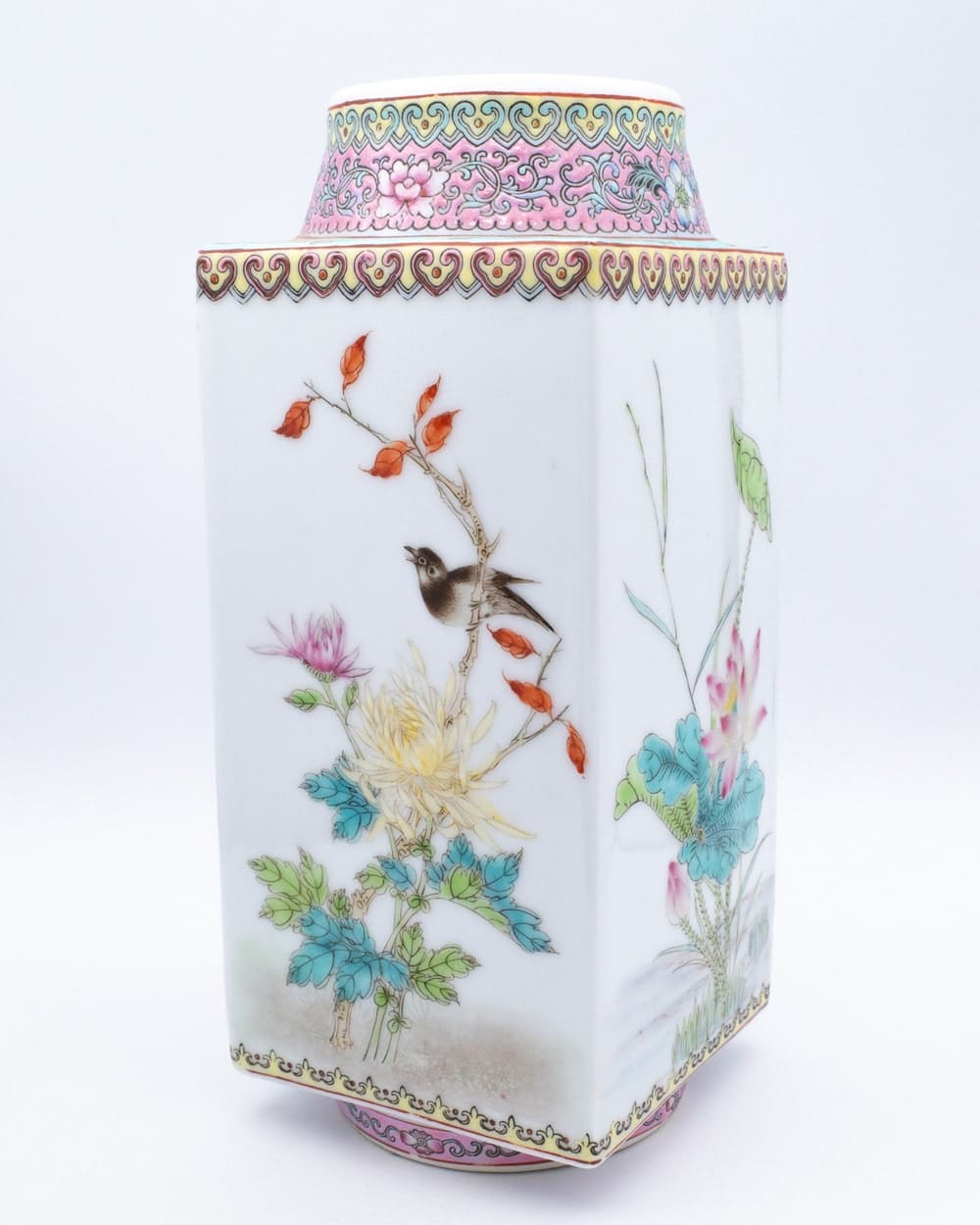 中国骨董 清朝 粉彩花鳥詩文小杯 ぐい呑み(N-23) 中国骨董 清朝 粉彩