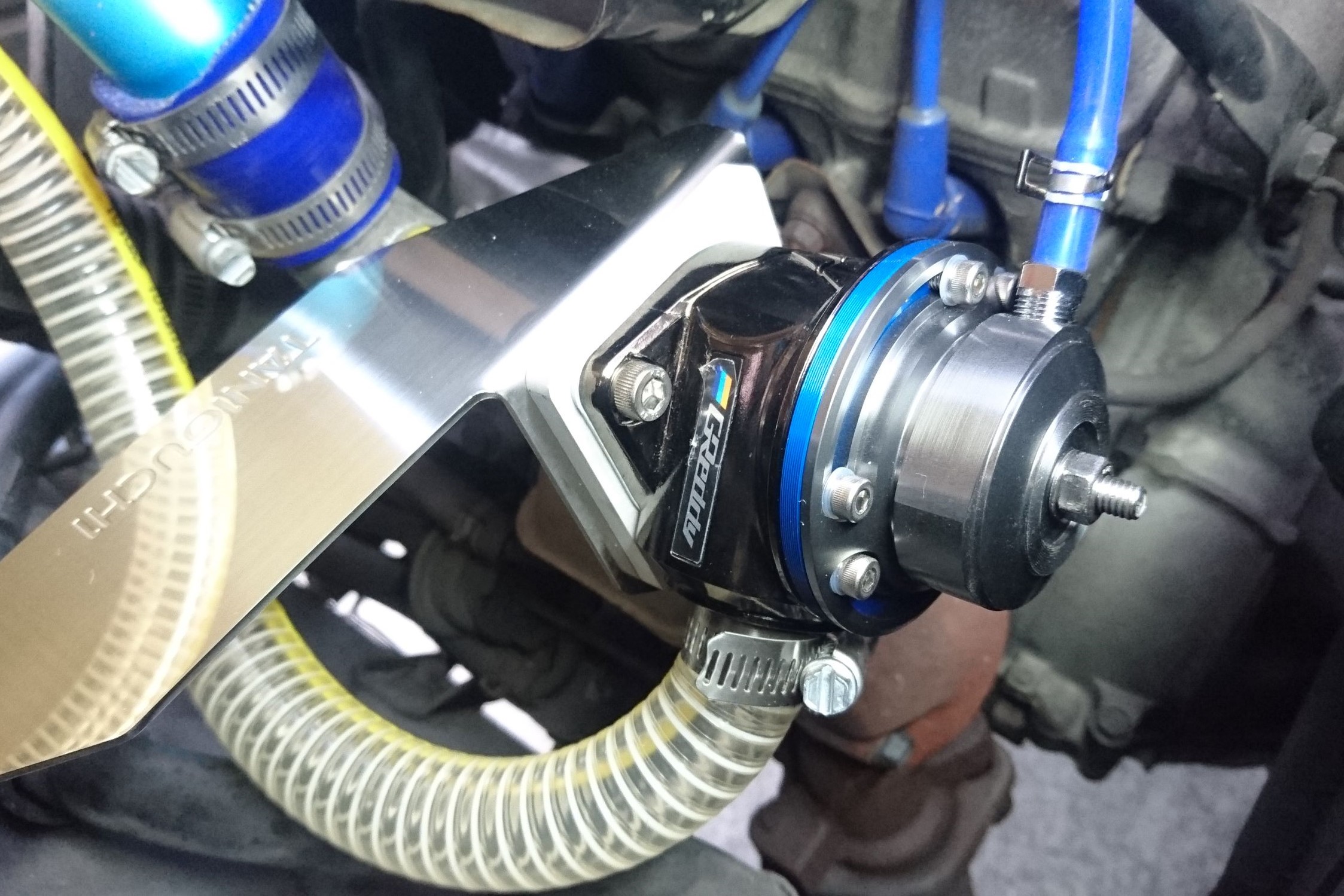 ジムニー☆BLITZブローオフバルブ取付キット☆JA12/JA22用