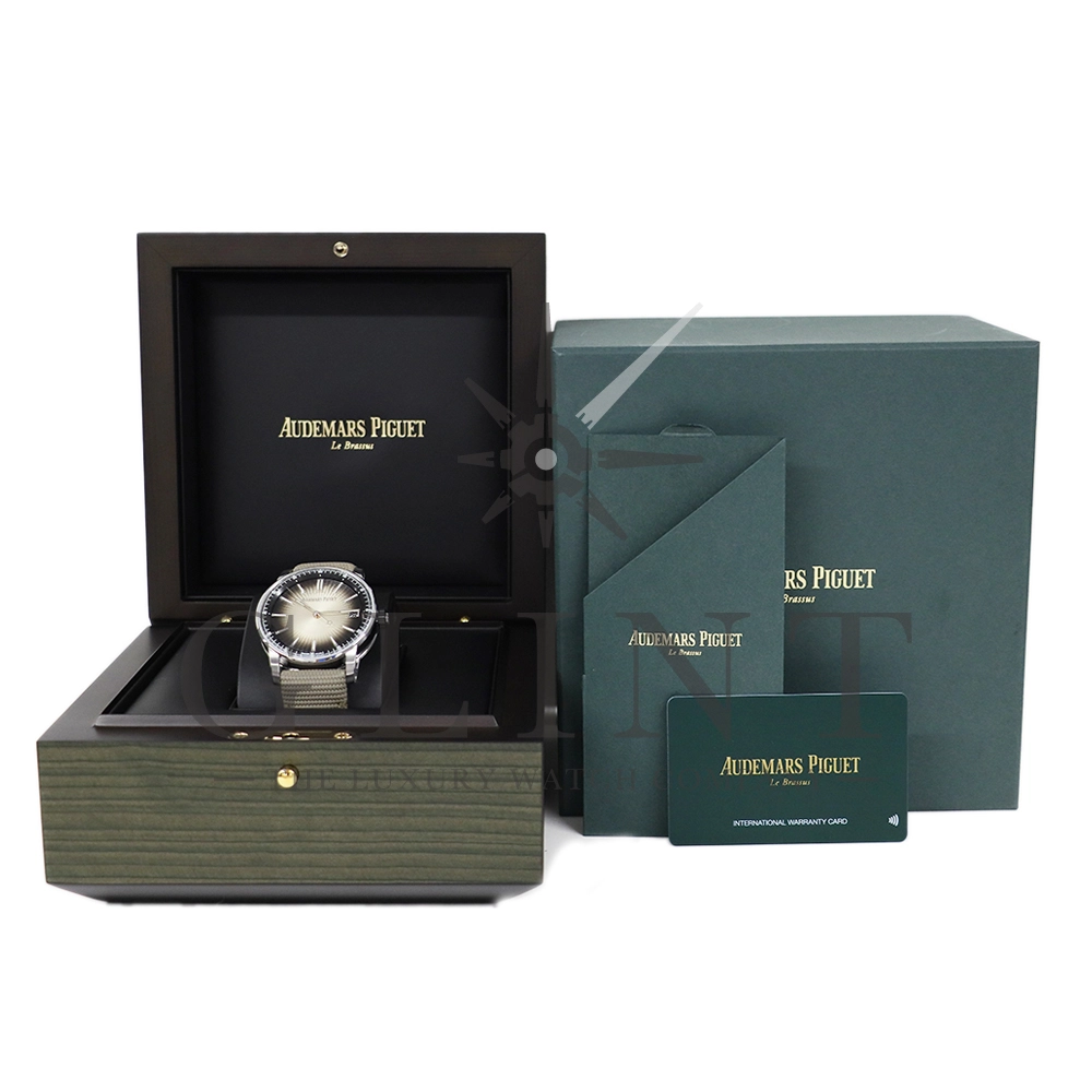 オーデマピゲCODE 11.59 バイ オーデマ ピゲオートマティック15210QT