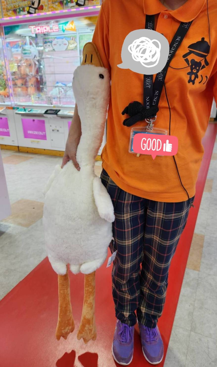 □超BIG！アミューズメントコーナーに◇アヒル超BIGぬいぐるみ 入荷