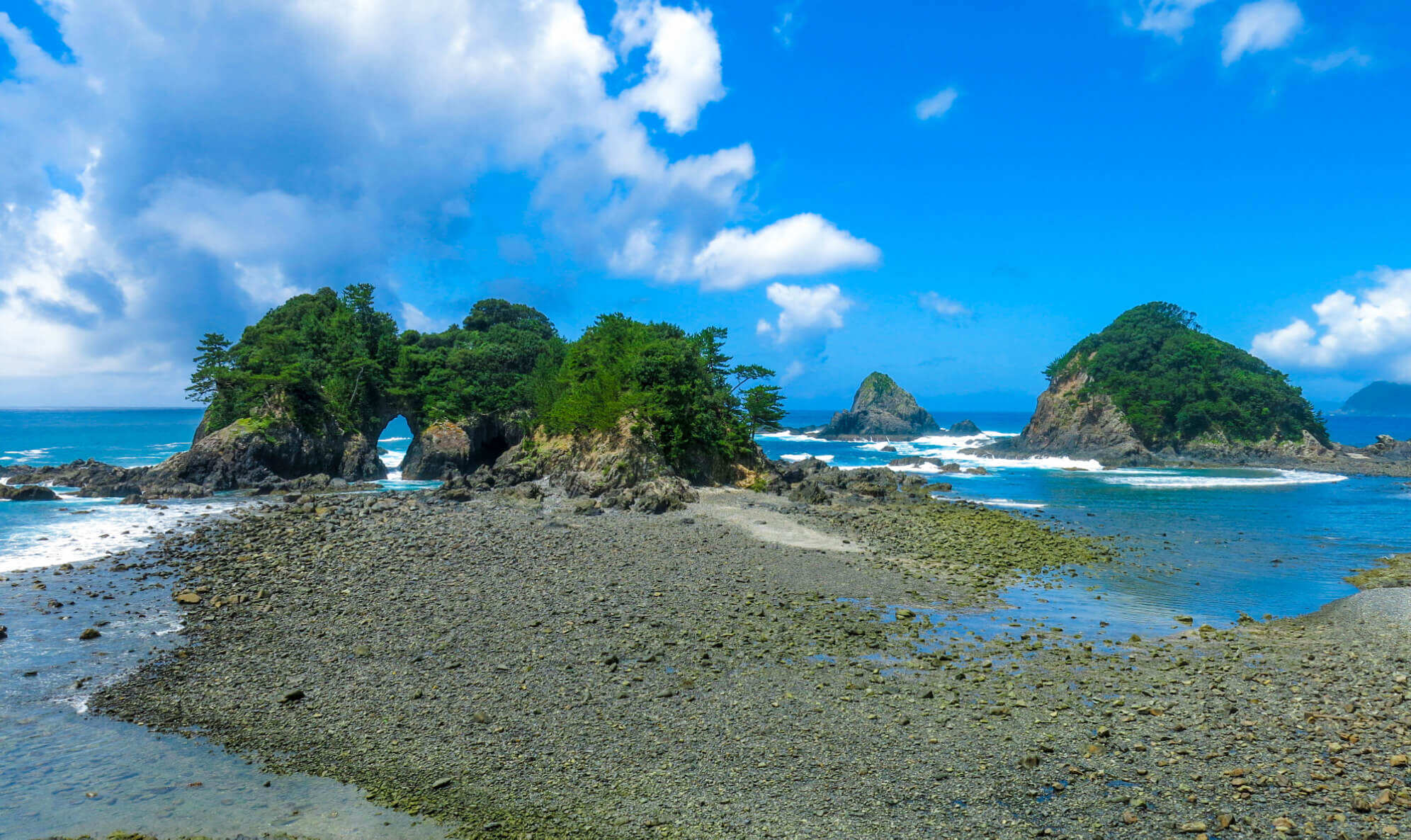 樫西海岸 - 一般社団法人 大月町観光協会 - 海、山、空、原色の風景を