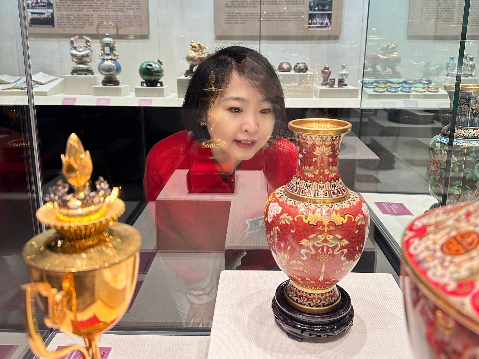 無形文化財「景泰藍作り」に挑戦！