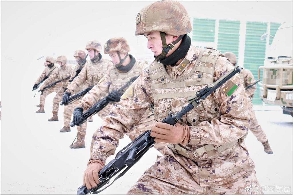 国内 実物中国軍最新型21式星空迷彩戦闘服上下帽子フルセット