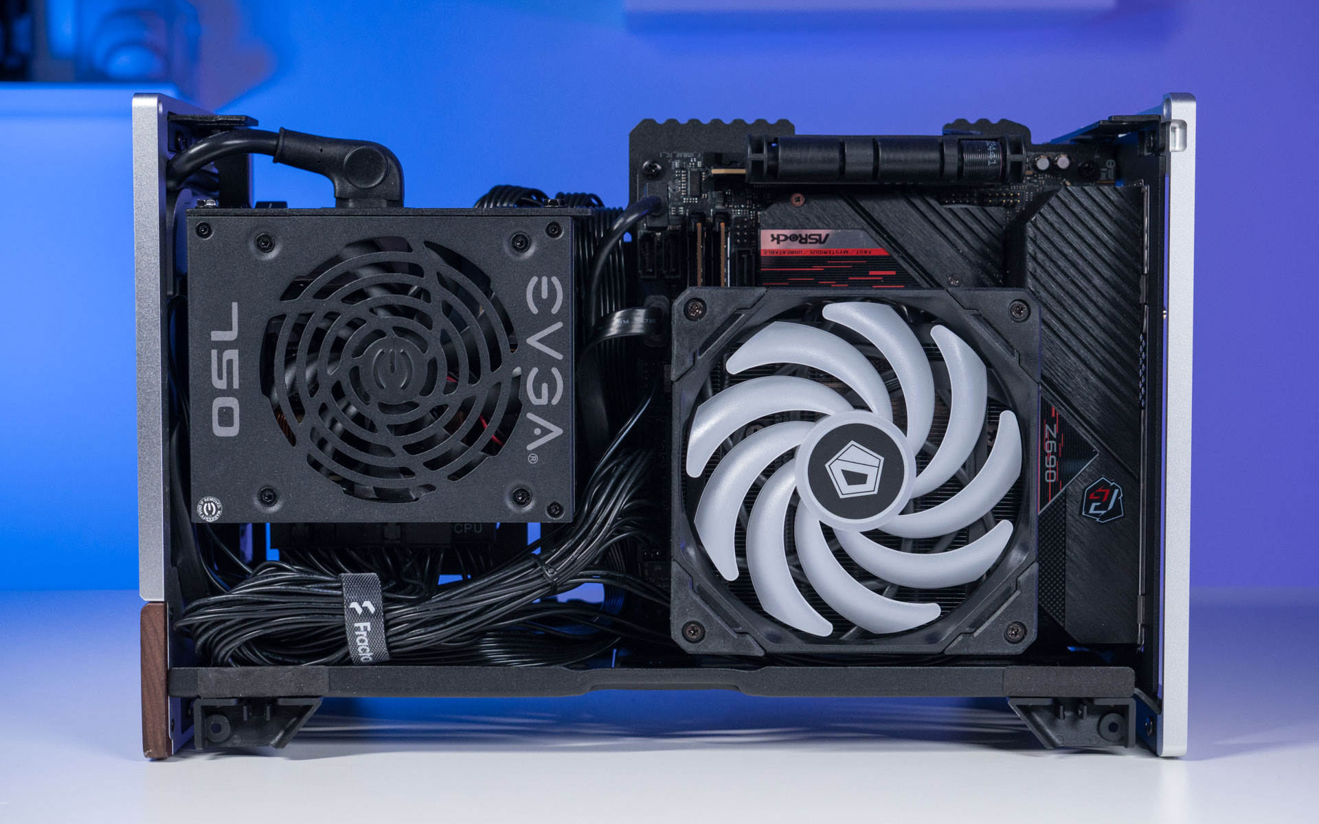 Fractal Terra Mini-ITX Case Review - PC Perspective