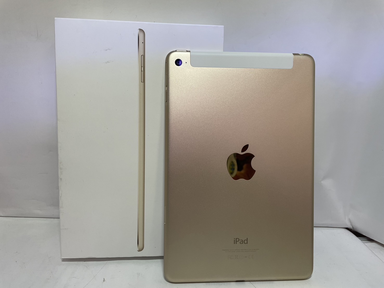 iPad mini 4/16GB docomo(ゴールド) iPad mini4 Wi-Fi+Cellular ドコモ