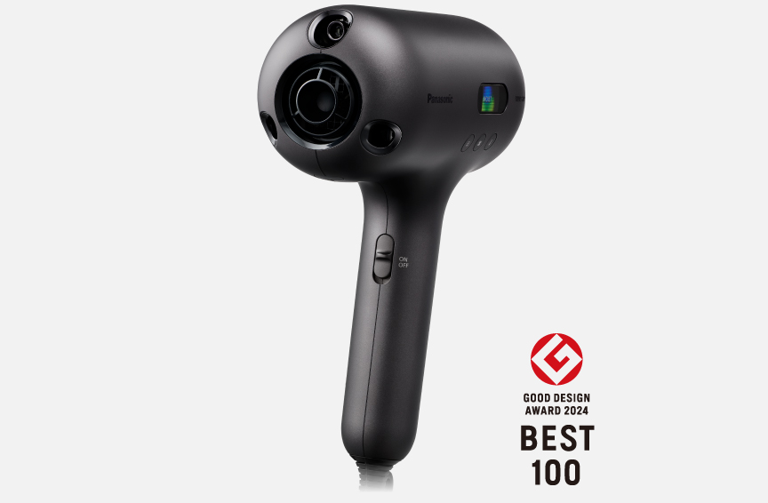 美品 ナノケア ヘアドライヤー 海外対応 EH-NA5A-W C2アダプター付き