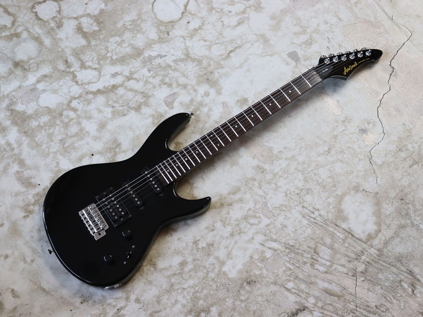 極美品 Aria proII VANGUARD VA-350【整備品】 極美品 Aria proII