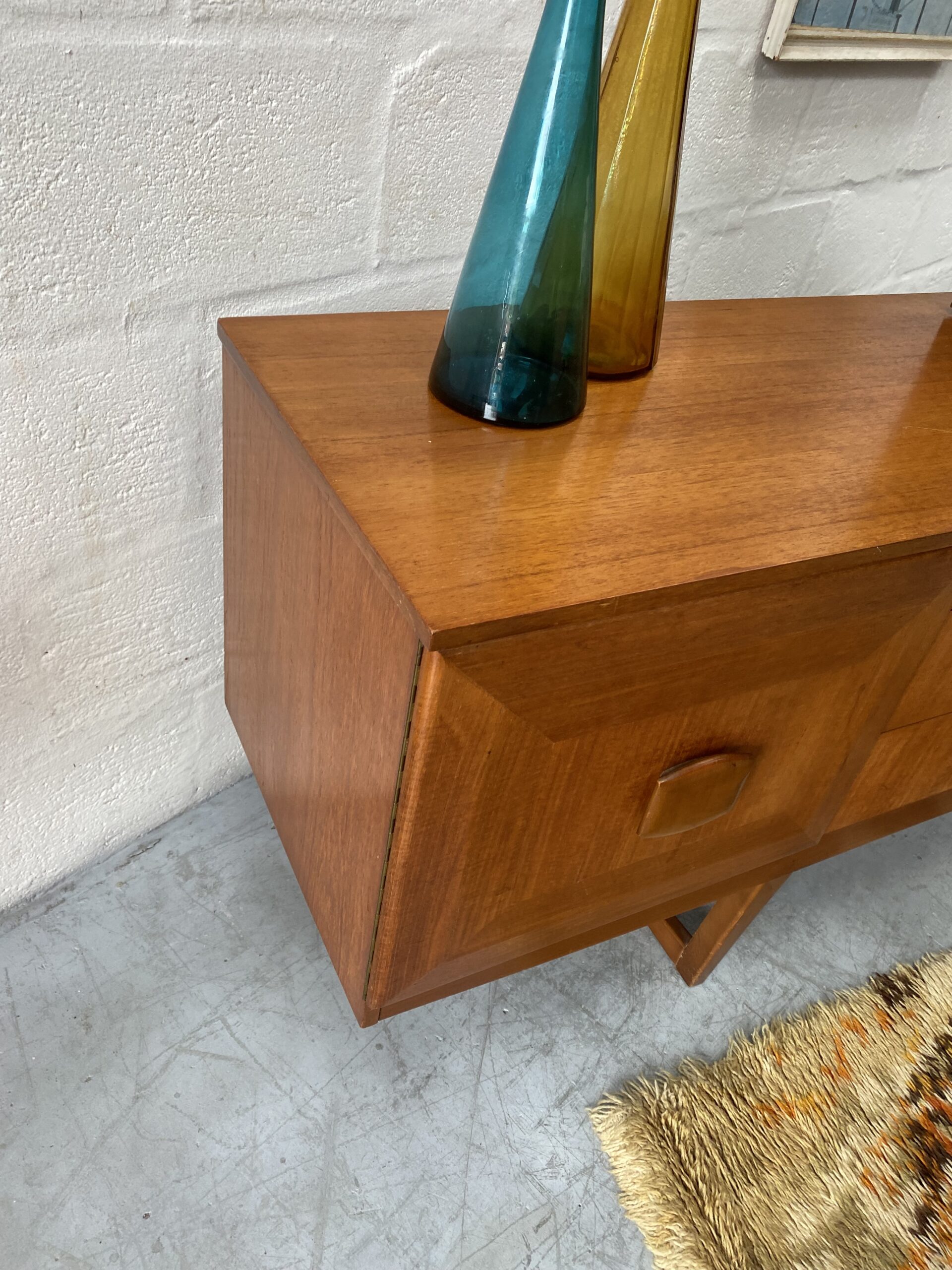 1970s Vintage Teak Sideboard by Stonehill Furniture – Pavement Vintage