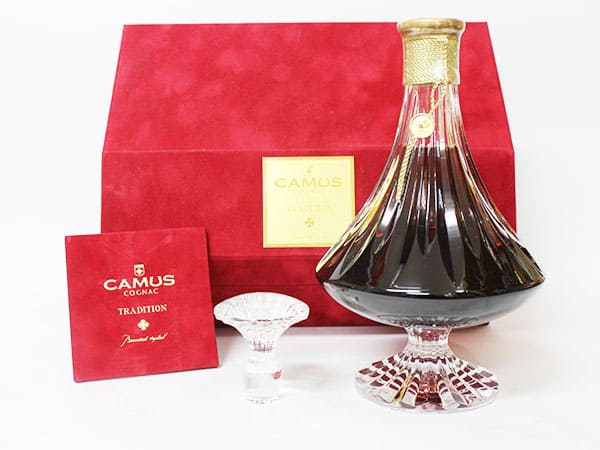 カミュ トラディション バカラボトル クリスタル」を買取致しました