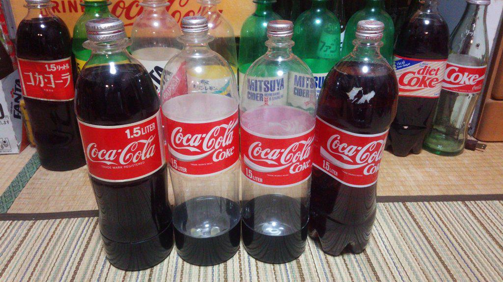 コカ・コーラ 歴代ボトルコレクション リヒト(Licht) on X: