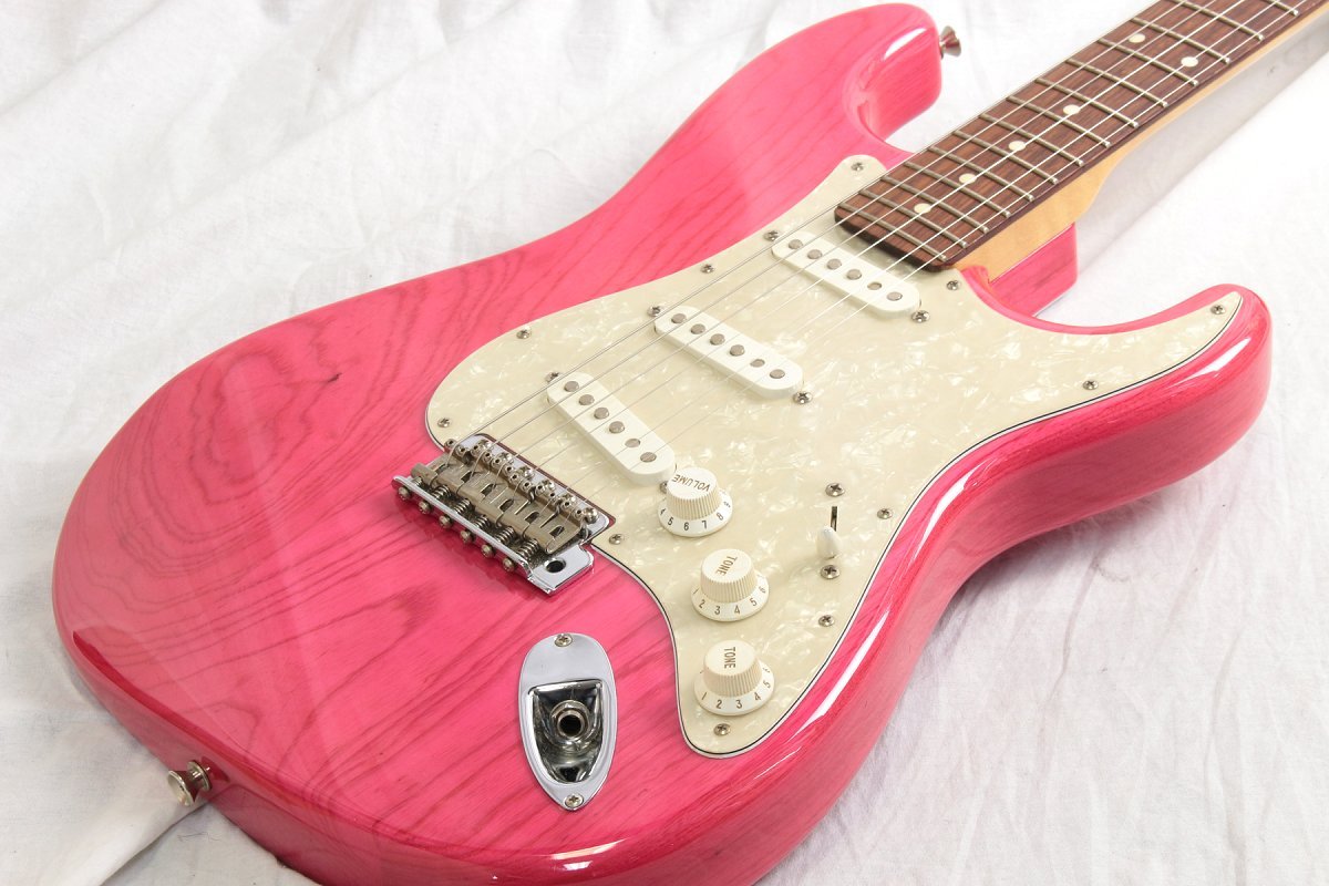 ギター Fender Japan ST62 ASH MH RW Trans Pink Fender Japan ST62