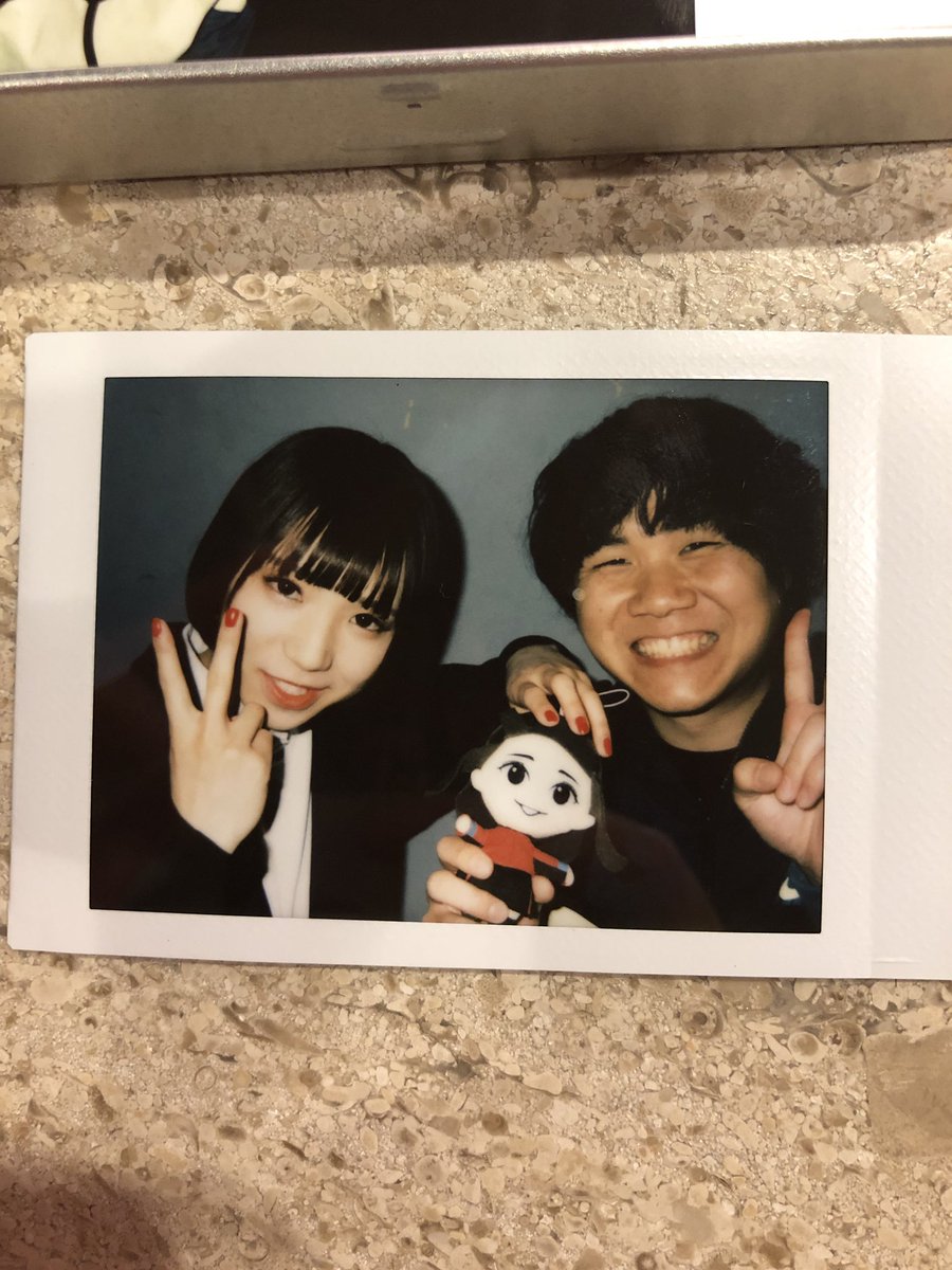 早い者勝ち】BiSHハグ・ミィ直筆サイン入りチェキ＆アユニ・D生写真