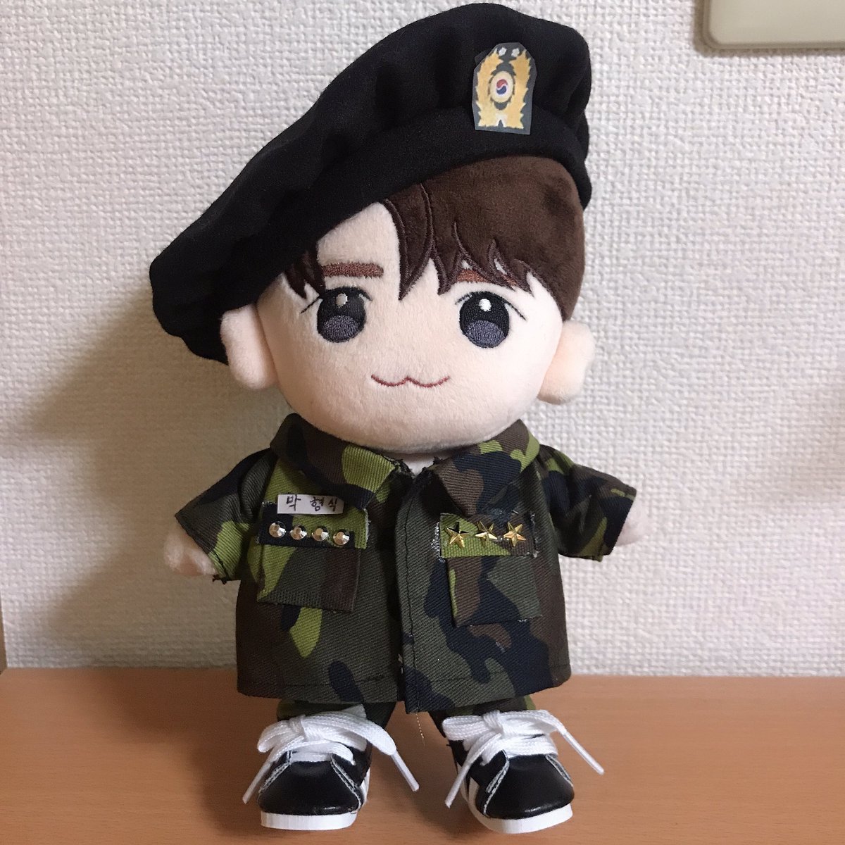 パクヒョンシクぬいぐるみ20cm 花郎ファラン衣装、黒ウィッグ付き パク