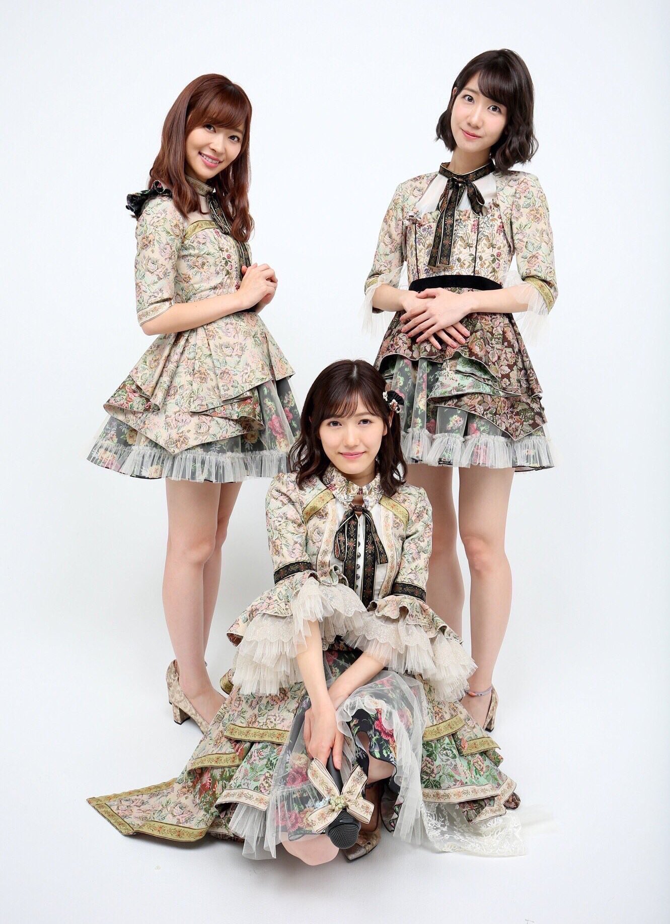 AKB48 11月のアンクレット バラver 歴代衣装生地 シュシュ 大丸 う*げ様