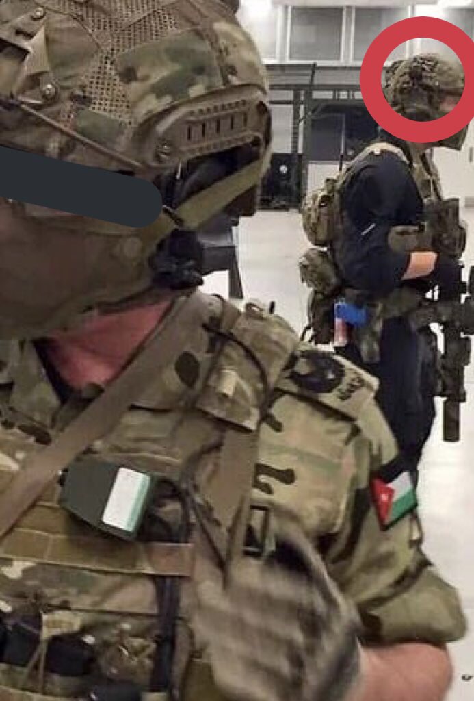 英国特殊部隊SASのブラックサブデュードと言うパッチ。サイズは横7.5