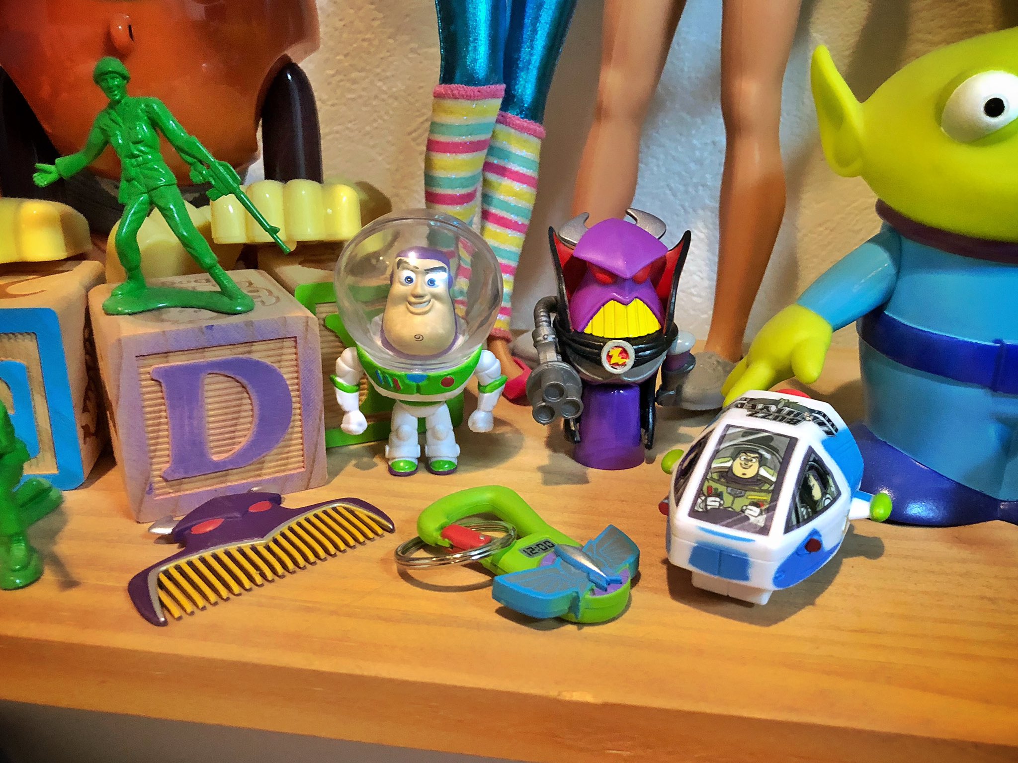 トイストーリー にせものバズ D23 ディズニー トイストーリー ミニバズ