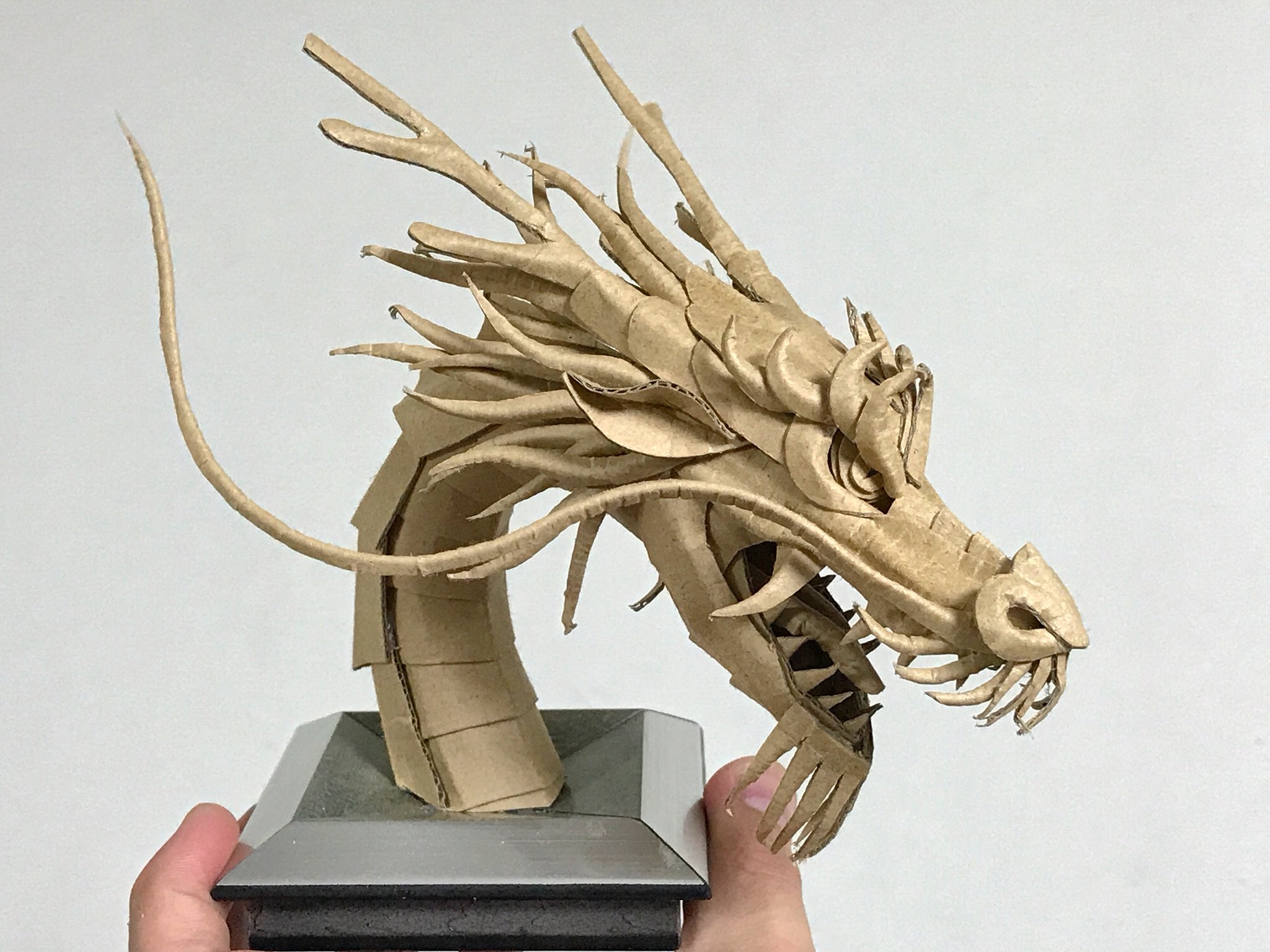 ドラゴンの頭部 壁掛け アンティーク アート オブジェ 美術品 銅色