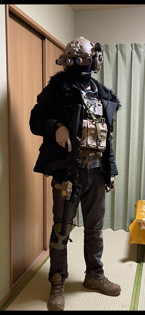 Hideさん専用 GPNVG-18 新型 5眼 バイオハザード8 ハウンドウルフ 画像