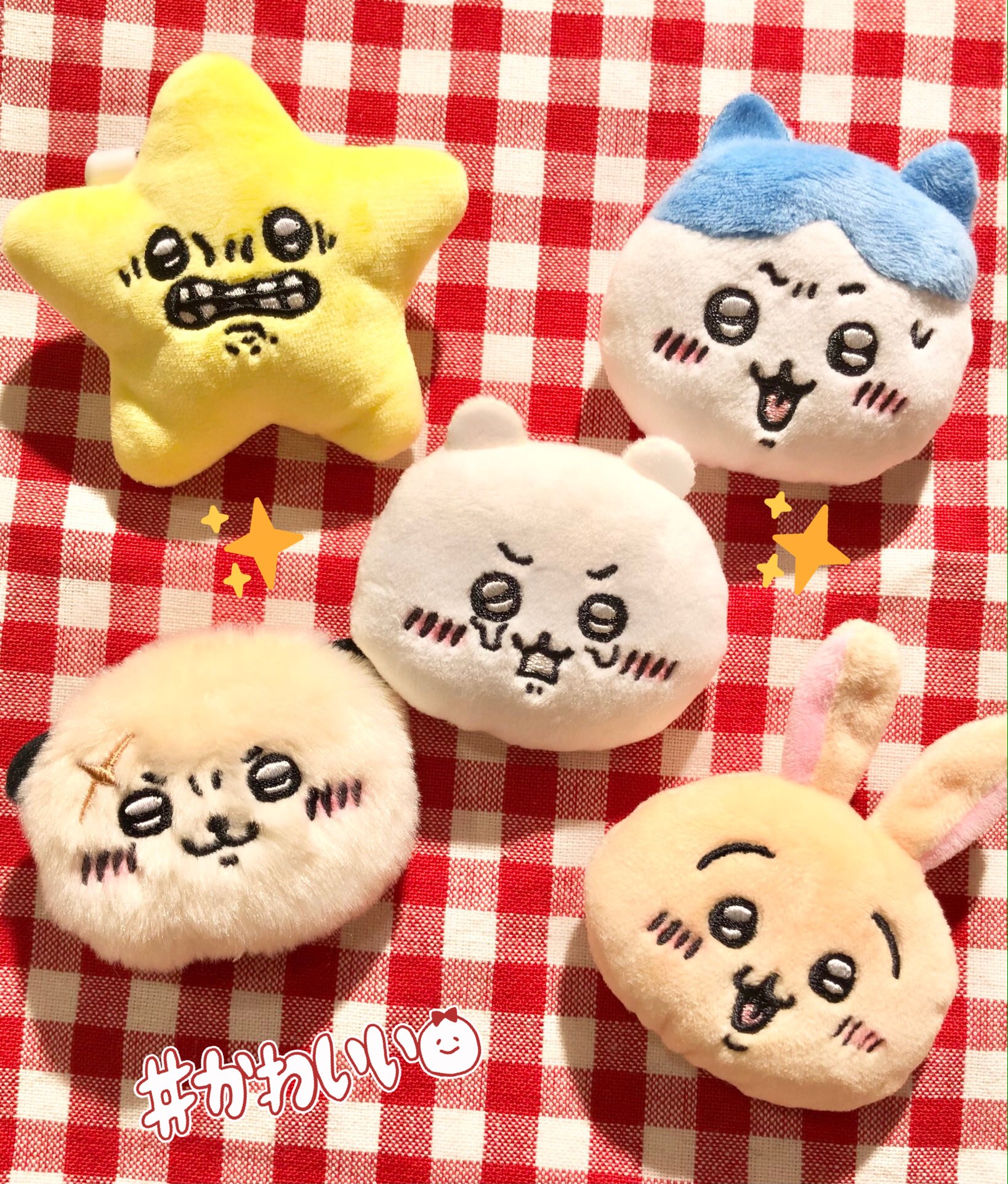 ちいかわ なかよしぬいぐるみバッジ サングラスと日焼け うさぎ 匿名