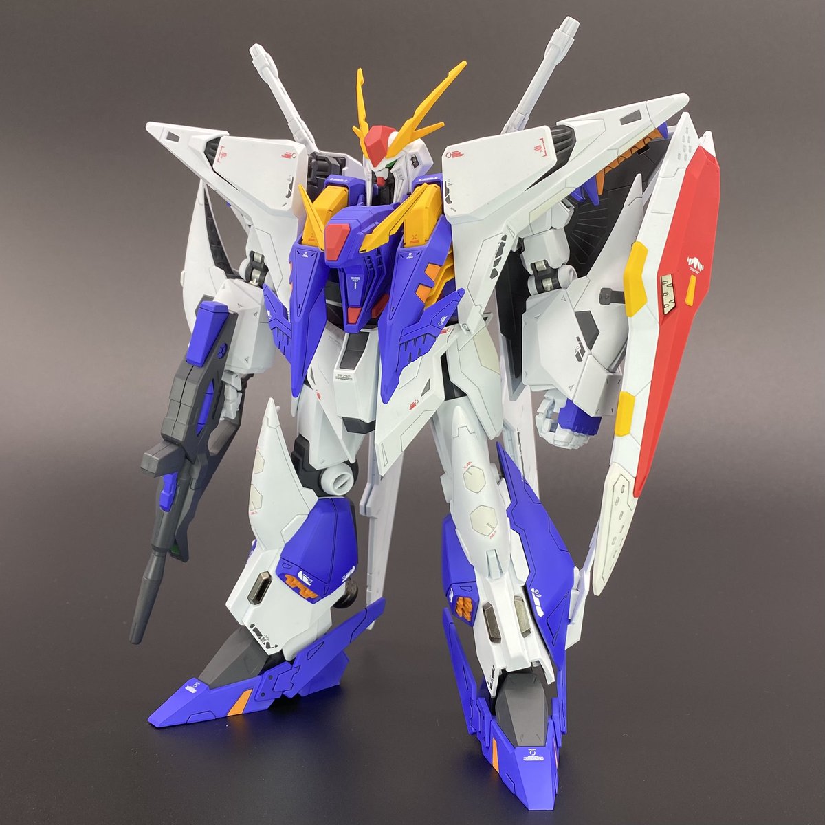 HGUC Ξガンダム 完成しました。 ゲーム版カラーを参考に、紫寄りの青で