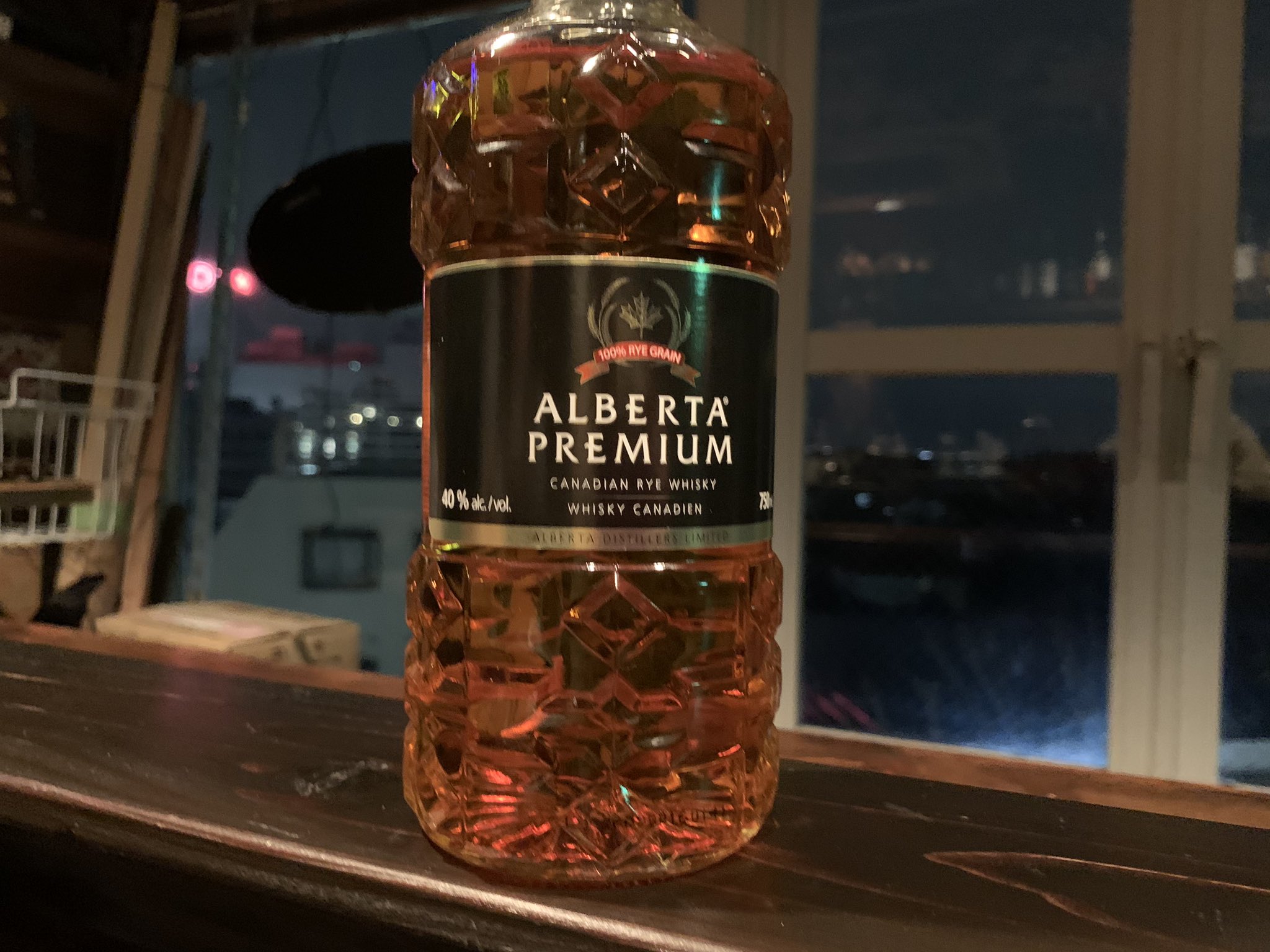 アルバータプレミアム アルバータダークバッチ