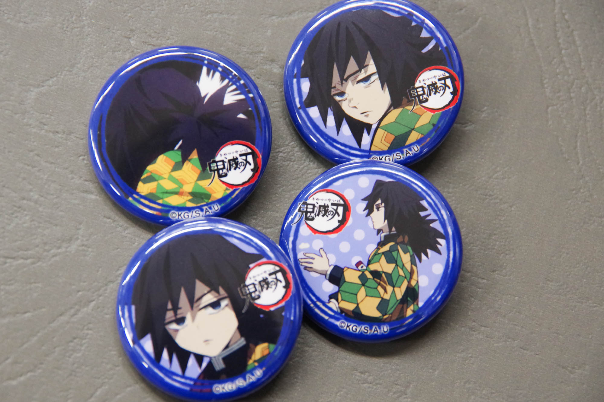 鬼滅の刃 モクテルバー コレクションロト 冨岡義勇 缶バッジ4個セット