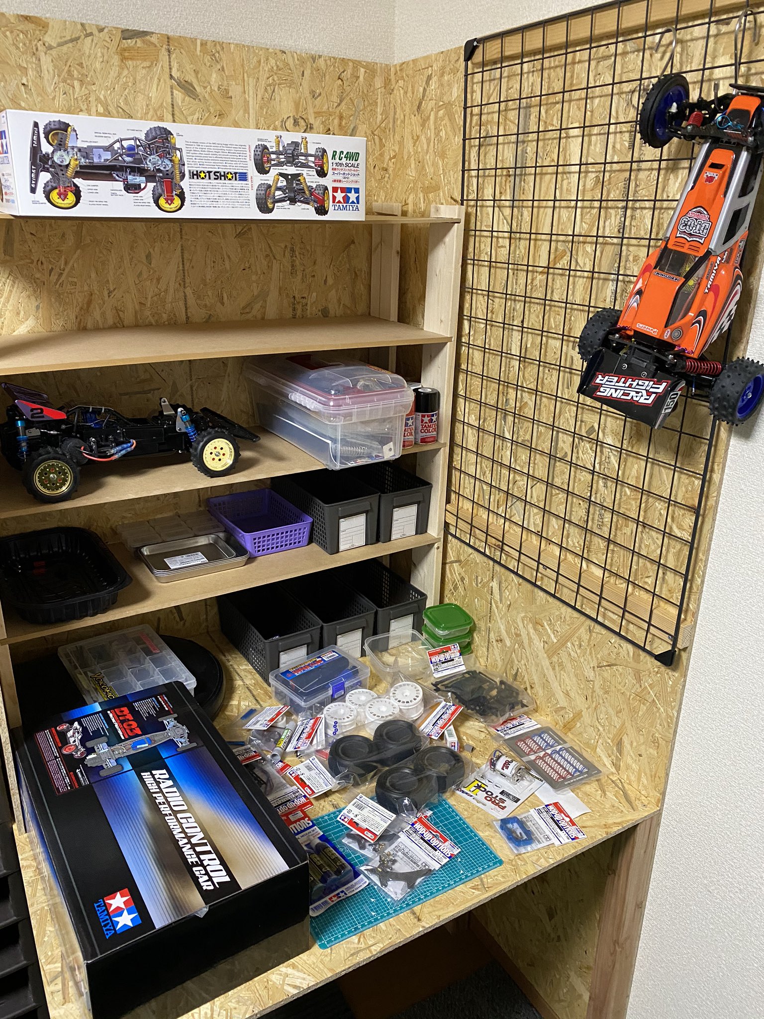 ラジコン 1/10ガレージ制作(受) ラジコン 1/10ガレージ制作(受)