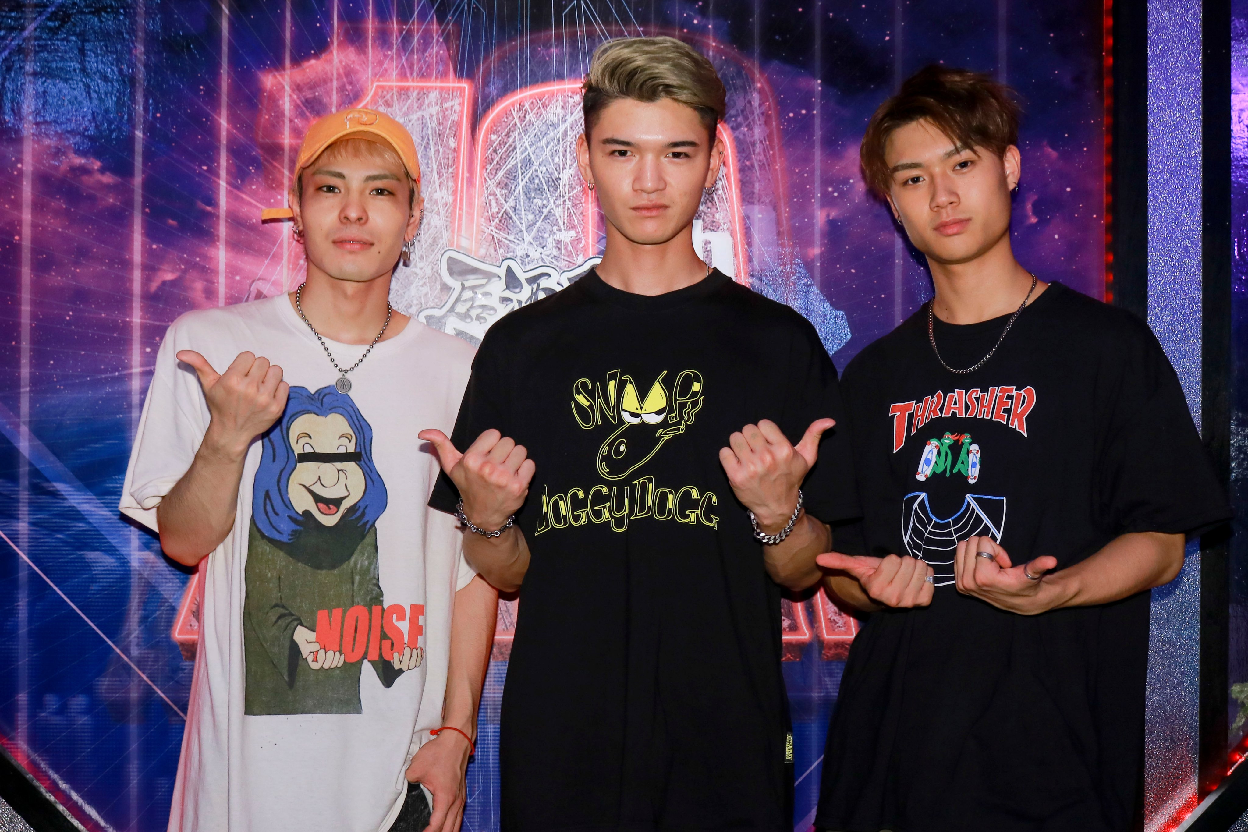 杉山亮司 チェキ 直筆サイン WHH ウルフ 居酒屋えぐざいる 杉山亮司